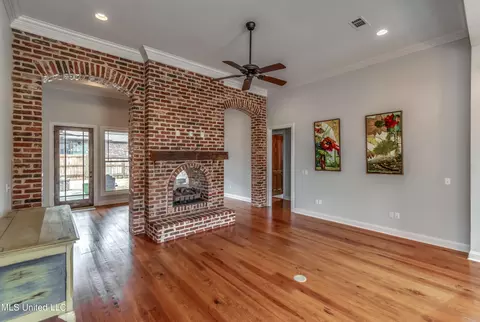 Living - 702 Amber Way, Flowood, MS 39232 photo 3 of 6