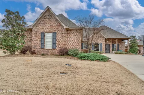 Exterior - 702 Amber Way, Flowood, MS 39232 photo 2 of 21