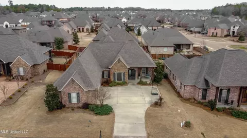 Exterior - 702 Amber Way, Flowood, MS 39232 photo 18 of 21