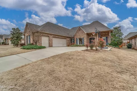Exterior - 702 Amber Way, Flowood, MS 39232 photo 4 of 21