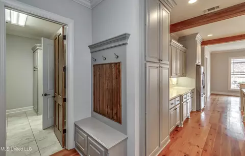 Entry Way - 702 Amber Way, Flowood, MS 39232 photo 3 of 3
