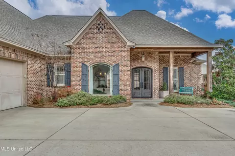 Exterior - 702 Amber Way, Flowood, MS 39232 photo 3 of 21