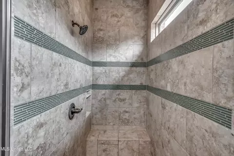 Bath - 702 Amber Way, Flowood, MS 39232 photo 4 of 7