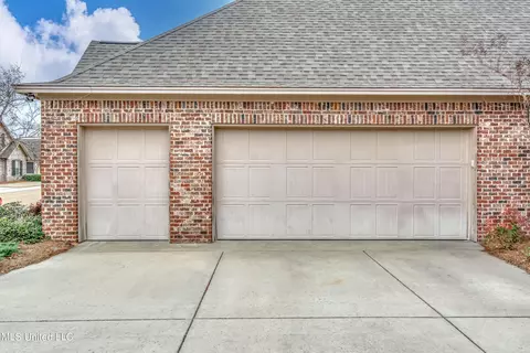 Exterior - 702 Amber Way, Flowood, MS 39232 photo 5 of 21