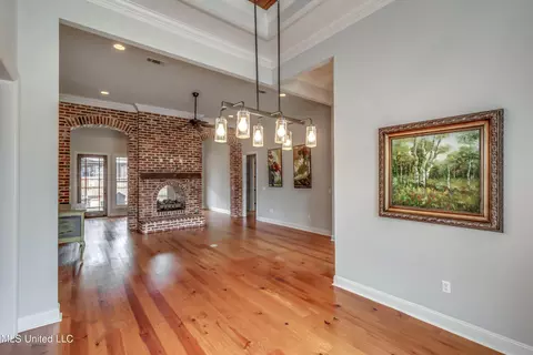 Living - 702 Amber Way, Flowood, MS 39232 photo 4 of 6