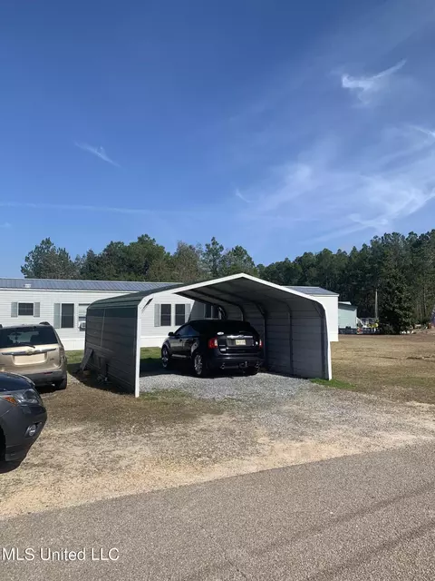 19190 Burnt Ln, Saucier, MS 39574 photo 2