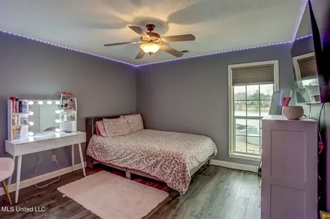 Bedroom - 1197 E Cross Creek Dr, Hernando, MS 38632 photo 4 of 4