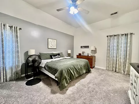 Bedroom - 1377 Pendulum Dr, Hernando, MS 38632 photo 1 of 3