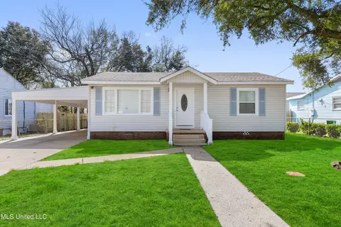 1633 Pringle Cir, Biloxi, MS 39531