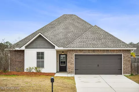 16946 Esplanade Dr, Gulfport, MS 39503