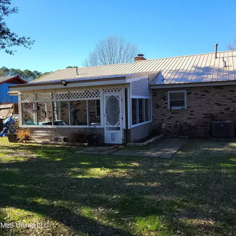 Exterior - 693 Cedar Springs Dr, Jackson, MS 39212 photo 4 of 5