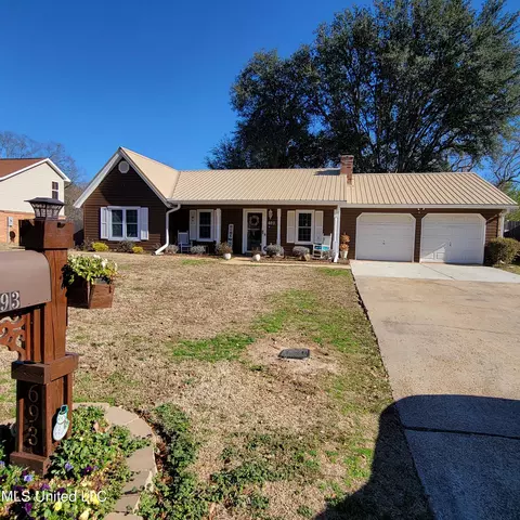 693 Cedar Springs Dr, Jackson, MS 39212