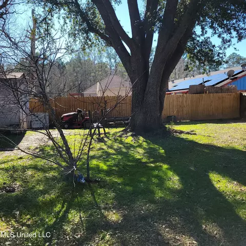 Exterior - 693 Cedar Springs Dr, Jackson, MS 39212 photo 5 of 5