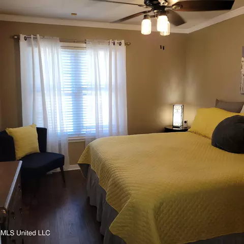 Bedroom - 693 Cedar Springs Dr, Jackson, MS 39212 photo 4 of 5
