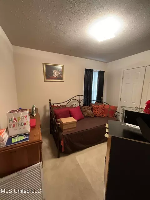 Living - 1057 Bullrun Dr, Byram, MS 39272 photo 3 of 4