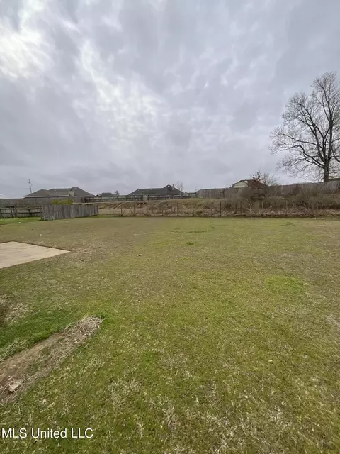 Exterior - 1057 Bullrun Dr, Byram, MS 39272 photo 3 of 7