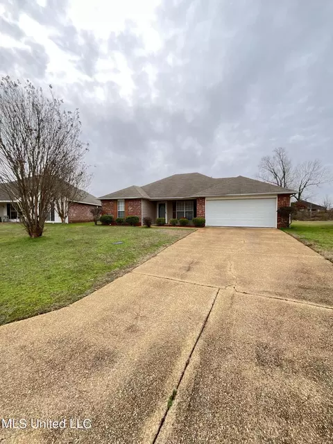 Exterior - 1057 Bullrun Dr, Byram, MS 39272 photo 2 of 7