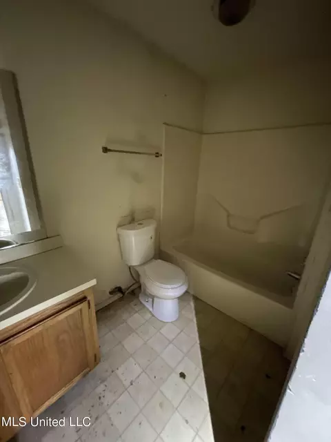 5536 Tiki Ln, Jackson, MS 39212 photo 8