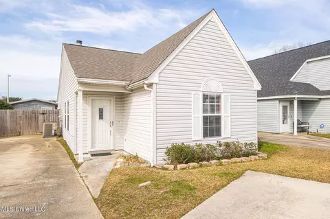 11029 Windsor Hill Dr, D'iberville, MS 39540