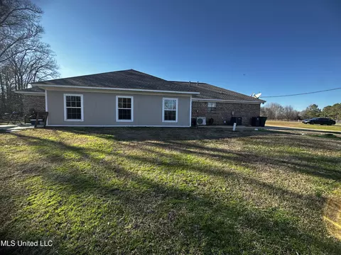 Exterior - 560 Stump Bridge Rd, Canton, MS 39046 photo 4 of 9