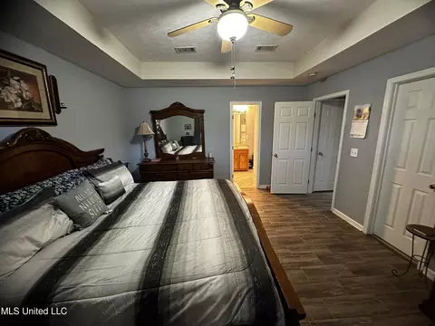 Bedroom - 560 Stump Bridge Rd, Canton, MS 39046 photo 3 of 4