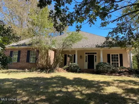 2340 Raymond Bolton Rd, Raymond, MS 39154