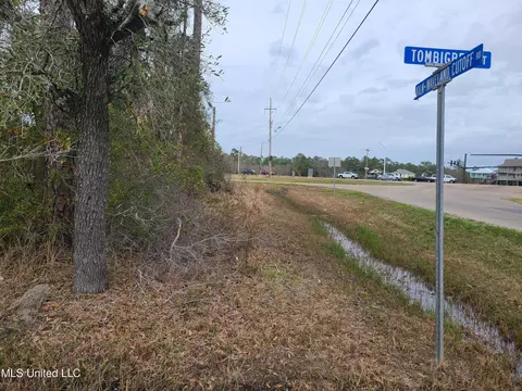 Nhn Tombigbee Street, Bay Saint Louis, MS 39520