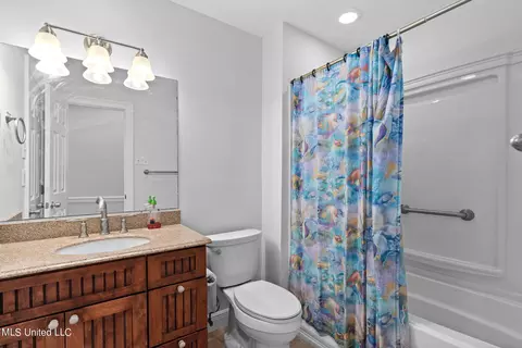 Bath - 56114 E Diamondhead Dr, Diamondhead, MS 39525 photo 2 of 2