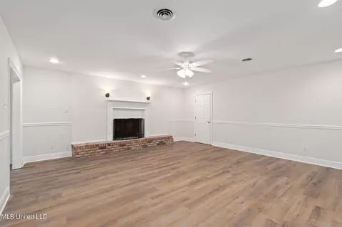 Living - 56114 E Diamondhead Dr, Diamondhead, MS 39525 photo 2 of 2