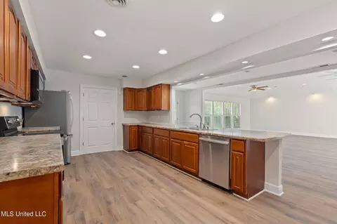 Kitchen - 56114 E Diamondhead Dr, Diamondhead, MS 39525 photo 3 of 3