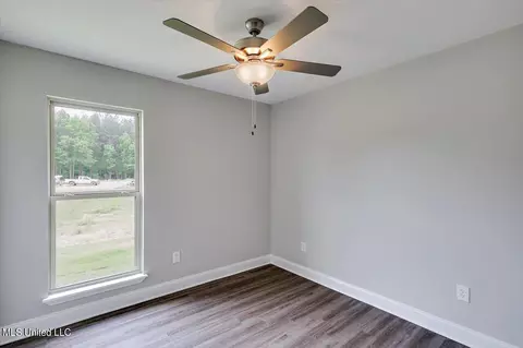 Bedroom - 302 Jasmine Cove Ln, Brandon, MS 39042 photo 4 of 5