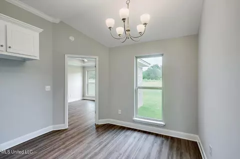 Dining - 302 Jasmine Cove Ln, Brandon, MS 39042 photo 1 of 1