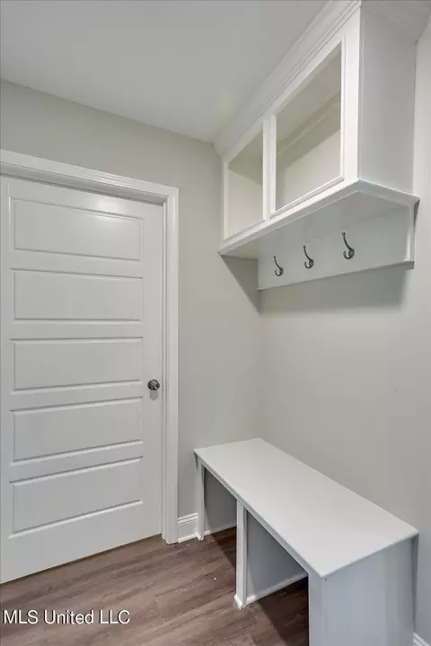Entry Way - 302 Jasmine Cove Ln, Brandon, MS 39042 photo 2 of 2