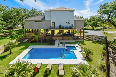 Exterior - 239 S Lang Ave, Long Beach, MS 39560 photo 8 of 23