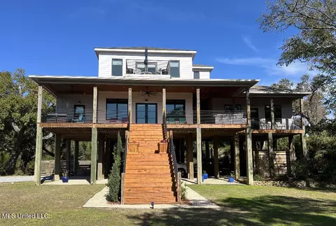 Exterior - 239 S Lang Ave, Long Beach, MS 39560 photo 3 of 23