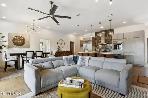 Living - 239 S Lang Ave, Long Beach, MS 39560 photo 1 of 7