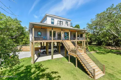 Exterior - 239 S Lang Ave, Long Beach, MS 39560 photo 7 of 23
