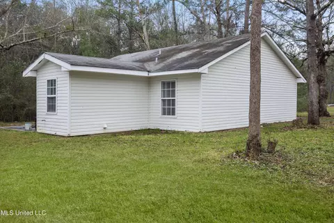 Exterior - 18073 W 3rd St, Saucier, MS 39574 photo 4 of 8