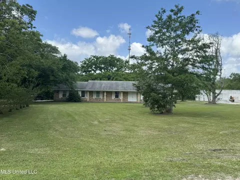 3705 Avon Ave, Moss Point, MS 39563 photo 1