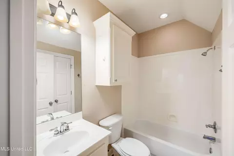 Bath - 107 Perry Cv, Canton, MS 39046 photo 3 of 3