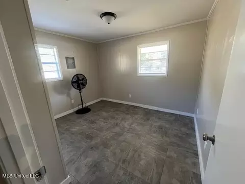 6301 Cleo Drive Dr, Moss Point, MS 39562 photo 2