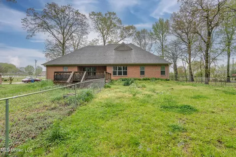 Exterior - 4617 Nail Rd, Olive Branch, MS 38654 photo 4 of 6