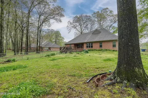 Exterior - 4617 Nail Rd, Olive Branch, MS 38654 photo 3 of 6