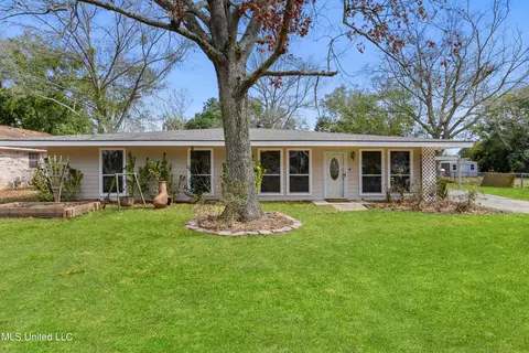 232 White Harbor Rd, Long Beach, MS 39560