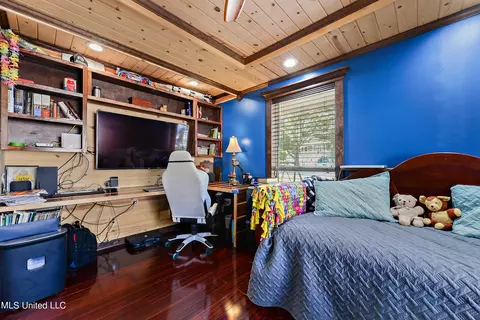 Bedroom - 232 White Harbor Rd, Long Beach, MS 39560 photo 2 of 6