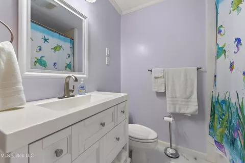 Bath - 232 White Harbor Rd, Long Beach, MS 39560 photo 3 of 5