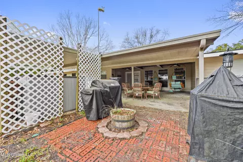 Exterior - 232 White Harbor Rd, Long Beach, MS 39560 photo 4 of 5