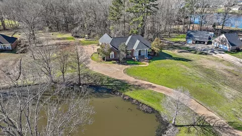 Exterior - 1264 Olivia Ln, Terry, MS 39170 photo 2 of 18