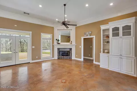Living - 1264 Olivia Ln, Terry, MS 39170 photo 1 of 3