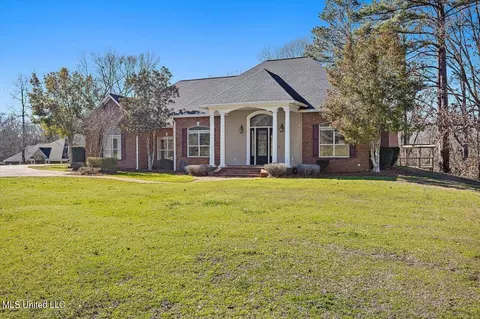 Exterior - 1264 Olivia Ln, Terry, MS 39170 photo 7 of 18